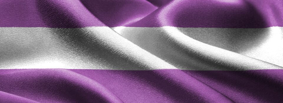 purple and white stripe textile